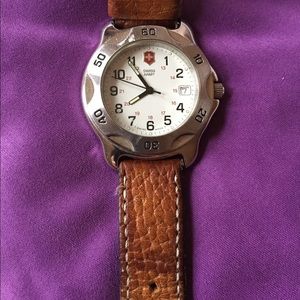 🛍🛍🛍 Swiss Army Men’s watch